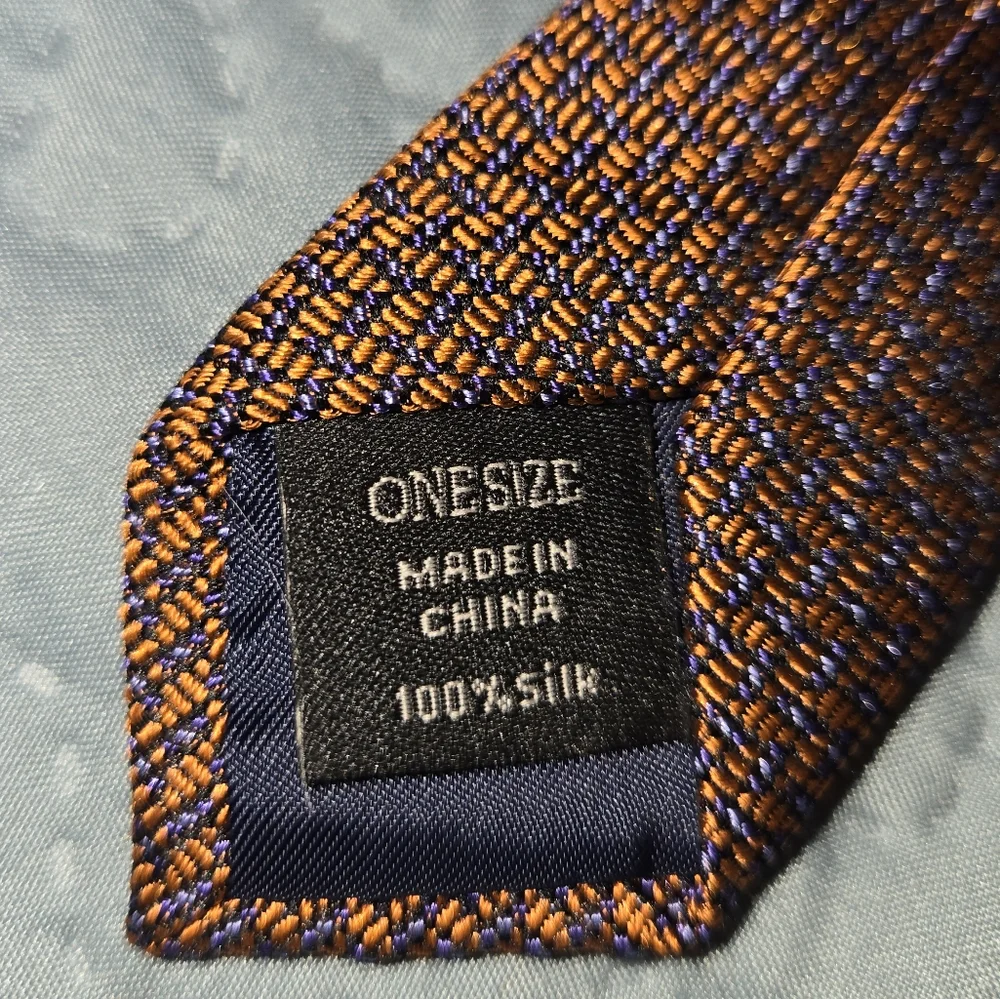 Banana Republic Men's Silk Necktie